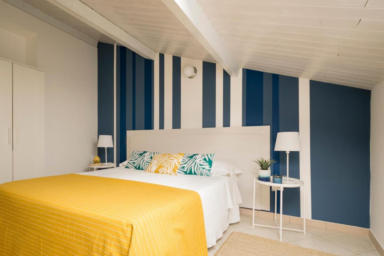 Civico 64 Bed & Breakfast In Mansarda Palmi Bagian luar foto